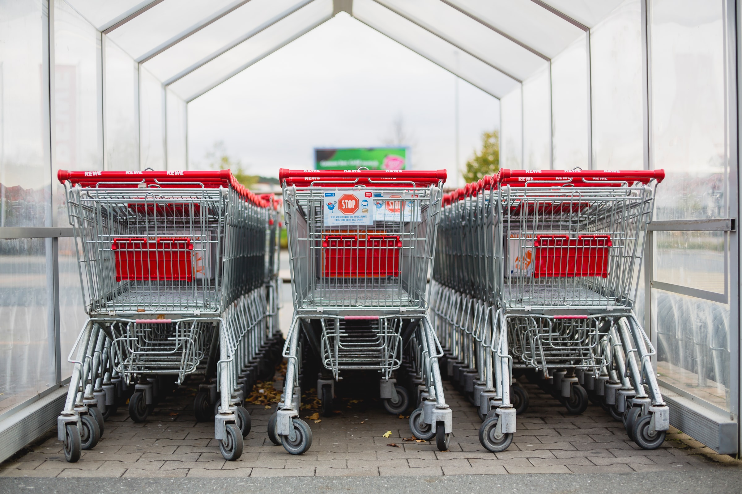 Best Examples of Abandoned Cart Emails to Encourage Purchase Decisions